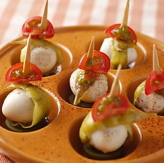 うずらの青唐辛子巻きの写真