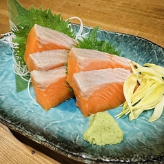 サーモン刺し