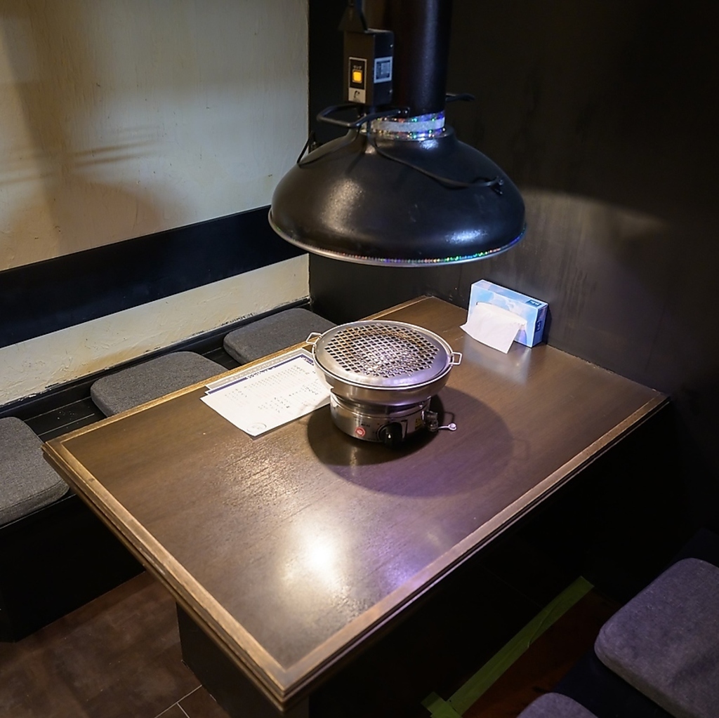 全席喫煙OK◎テーブル・掘りごたつ合わせると最大20名様までの大型宴会も可能です。ぜひご利用下さい