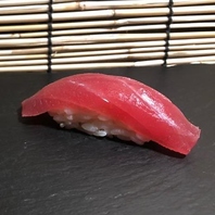 ミナミマグロ赤身握りは1貫99円！！