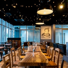 Bedford Ave Cafe ベッドフォードアベニューカフェの雰囲気2