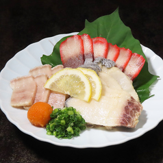 鯨盛り合わせ