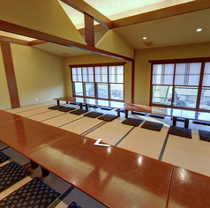 1階席30名、2階席50名