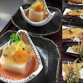 料理メニュー写真 升大根と牡蠣の柚子味噌/島らっきょうの黒豚巻と河豚の天ぷら赤海老の大和芋鬼殻焼