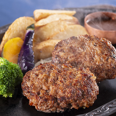 「あがの姫牛」と「純白のビアンカ」のハンバーグ御膳