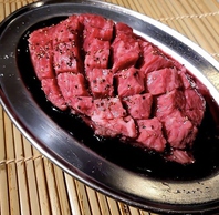 ホルモンだけでなく、肉厚な焼肉も楽しめる♪