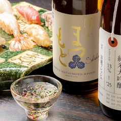 その日獲れた旬の魚介を美酒と共に贅沢に味わう