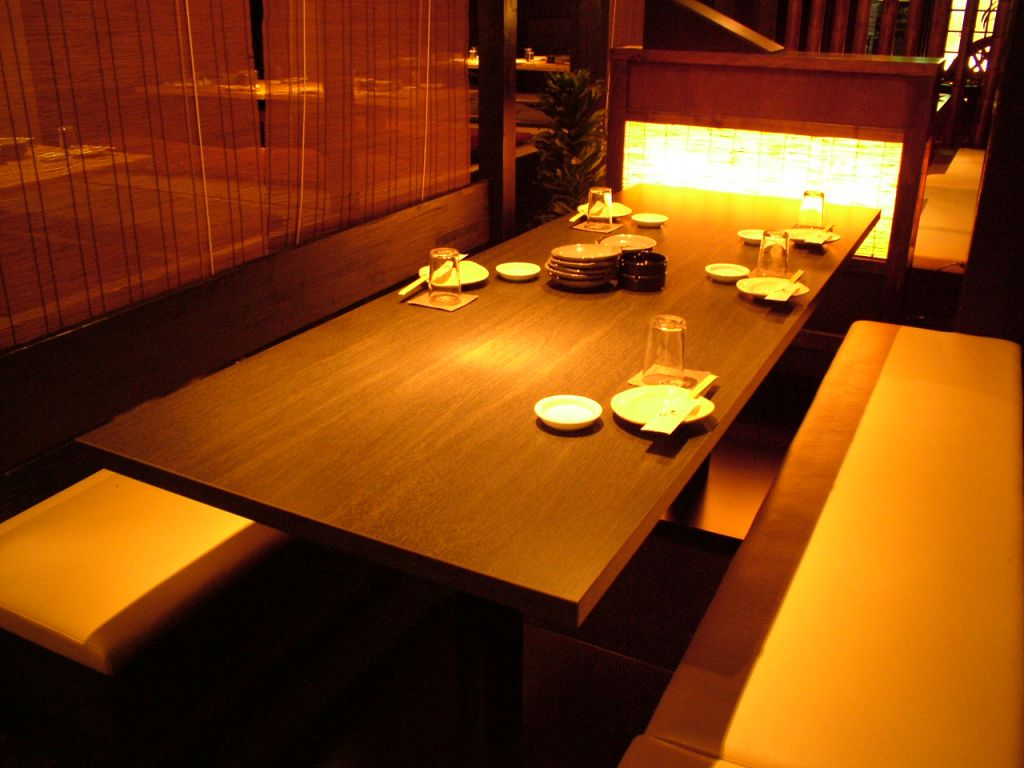 半個室のベンチシートもございます、お気軽にご利用ください♪