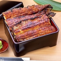炭火で丁寧に焼き上げることで引き出すうなぎの旨み