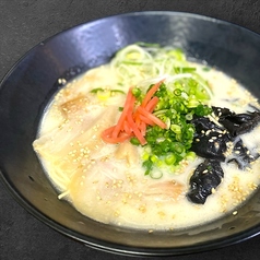 濃厚とんこつ塩ラーメン