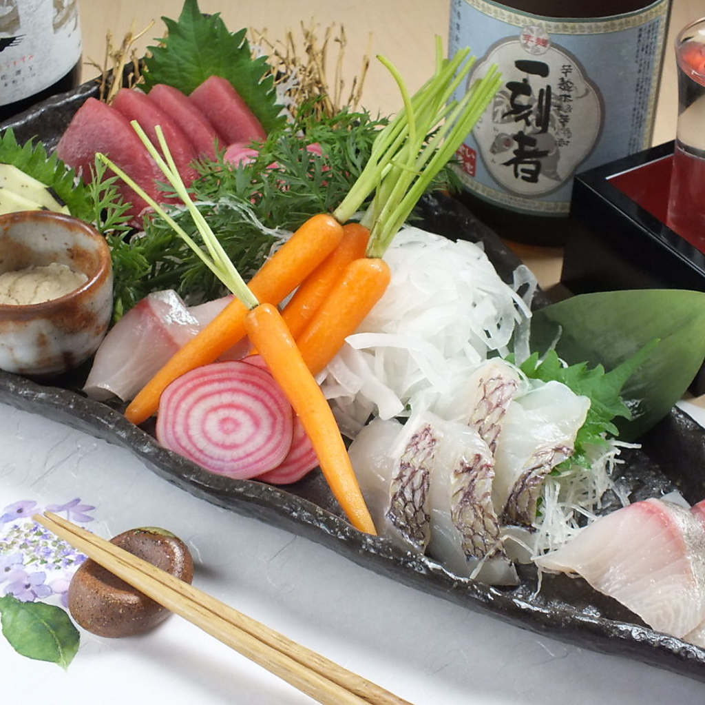 旬の魚と野菜を使った料理