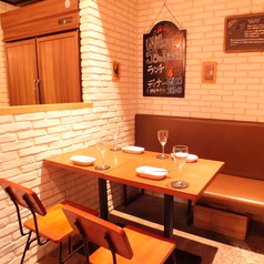 ゆったりおくつろぎ頂けるテーブル席♪