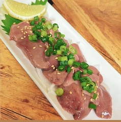 鶏レバー刺し