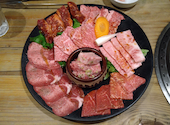 旨い焼肉 虎の門 本店: つゆちゃんさんの2024年12月31日の1枚目の投稿写真