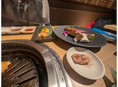 にくなべ屋 神戸びいどろ 新宿店: おしぼりさんの2026年08月29日の1枚目の投稿写真
