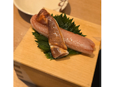 生ビール190円 マグロに本気の寿司酒場 まる辰 金山駅店: いなりさんの2026年06月03日の1枚目の投稿写真