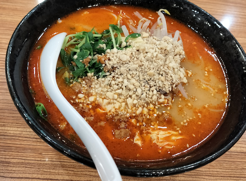 食彩雲南 四谷三丁目店: 村上主義者さんの2025年11月09日の2枚目の投稿写真