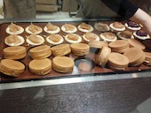 蜂楽饅頭 天神岩田屋店: モーパパさんの2015年05月06日の3枚目の投稿写真