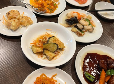 黄山飯店 自家製小籠包: いけしはさんの2025年11月28日の1枚目の投稿写真