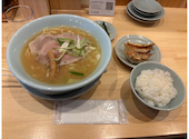 東の餃子 本店: うわぶれさんの2026年06月30日の1枚目の投稿写真