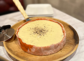 シカゴピザ＆スフレオムレツ　Meat&Cheese　ARK2nd　新宿店: よーとさんの2025年11月の1枚目の投稿写真