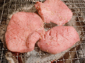 炭火焼肉肉刺しにく式 南郷18丁目店: みなさんの2022年08月28日の2枚目の投稿写真