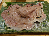 横浜 肉寿司: とくちんさんの2026年06月01日の3枚目の投稿写真