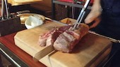 肉&ワイン普段着酒場 GRILL 名古屋 名駅のKING OFサーロインの写真