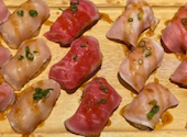 肉寿司食べ放題 肉ヤロー 新宿東口店: ratenさんの2026年05月07日の1枚目の投稿写真