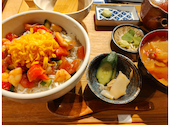 水産酒場サーモン部 新横浜駅前店: やじろべさんの2026年05月22日の1枚目の投稿写真