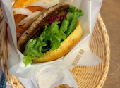 フレッシュネスバーガー 天満橋OMM店: ナッツ食べるか迷い中さんの2026年04月22日の1枚目の投稿写真