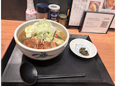 うどん 骨付き鶏 こびんちょ: lilyさんの2026年08月20日の1枚目の投稿写真