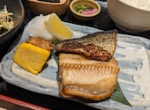 板前バル LIVE FISH MARKET 日比谷グルメゾン店: なしさんの2025年05月02日の1枚目の投稿写真