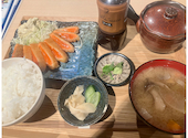 水産酒場サーモン部 新横浜駅前店: ぺこさんの2026年09月29日の1枚目の投稿写真