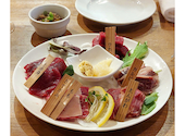 馬肉バル跳ね馬 池袋東口店: さよさんの2026年05月24日の1枚目の投稿写真