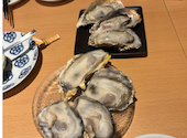 牡蠣 寿司 海鮮 土鍋ご飯 居酒屋 #カキもビールも生がスキ。天神大名店: るかさんの2025年12月03日の2枚目の投稿写真