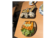 牡蠣 寿司 海鮮 土鍋ご飯 居酒屋 #カキもビールも生がスキ。天神大名店: るかさんの2025年12月03日の3枚目の投稿写真
