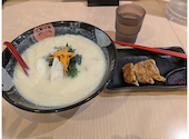 トマトラーメン 辛めん 三味 天神大名本店: ひろみんさんの2026年07月30日の1枚目の投稿写真