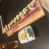 30cm牛タンロングユッケ寿司