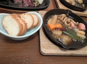 【自家製果実酒×鉄板焼き×チーズ】　くれいじーグリル　福岡天神店: あべさんの2025年11月の1枚目の投稿写真