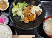 香川名物 骨付鳥 いろどりや 町田本店: まっちゃさんの2026年04月04日の3枚目の投稿写真