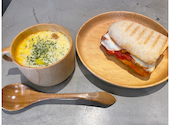 JUNOS CAFE ジュノスカフェ 高円寺店: まっぱちさんの2026年04月12日の1枚目の投稿写真
