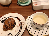 SEPIA CAFE　（セピアカフェ）: 白茶猫のちっぷさんの2023年12月の1枚目の投稿写真