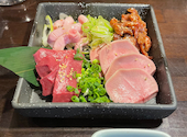 炭火焼肉肉刺しにく式 南郷18丁目店: わかさいもさんの2021年11月14日の1枚目の投稿写真