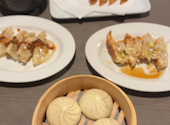 新宿無限餃子 本店: harrywestさんの2026年08月23日の1枚目の投稿写真