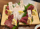 大衆馬肉酒場 うまる 梅田お初天神店: もにおさんの2026年04月30日の1枚目の投稿写真