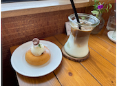 R cafe アールカフェ つばめドーナツ: かわトモさんの2024年10月18日の3枚目の投稿写真