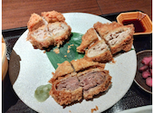 キムカツ 恵比寿本店: はなちゃんのみそ汁さんの2025年08月11日の1枚目の投稿写真