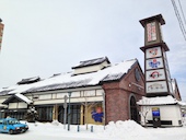 雪景色のお店です