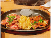 肉焼 ベンジャミン 博多 駅から三百歩横丁店: ななさんの2023年12月30日の1枚目の投稿写真